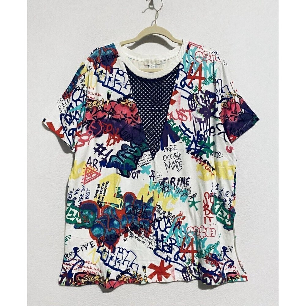 Vintage Forever 21 Top Womens 2X Graffiti Print Mesh Accent Crew Neck 90s Y2K